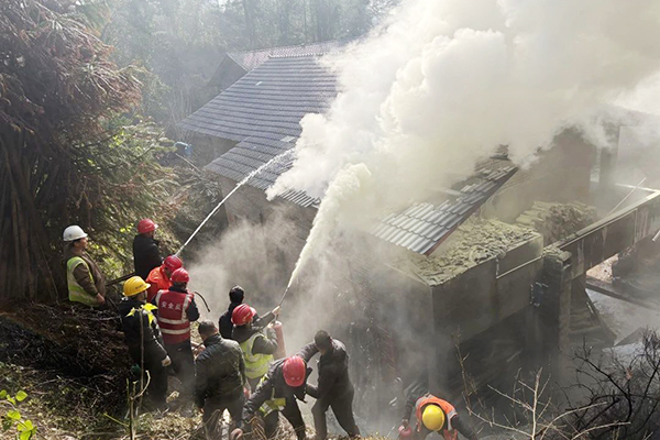 突發(fā)火災，大墊高速公路TJ3項目緊急救援